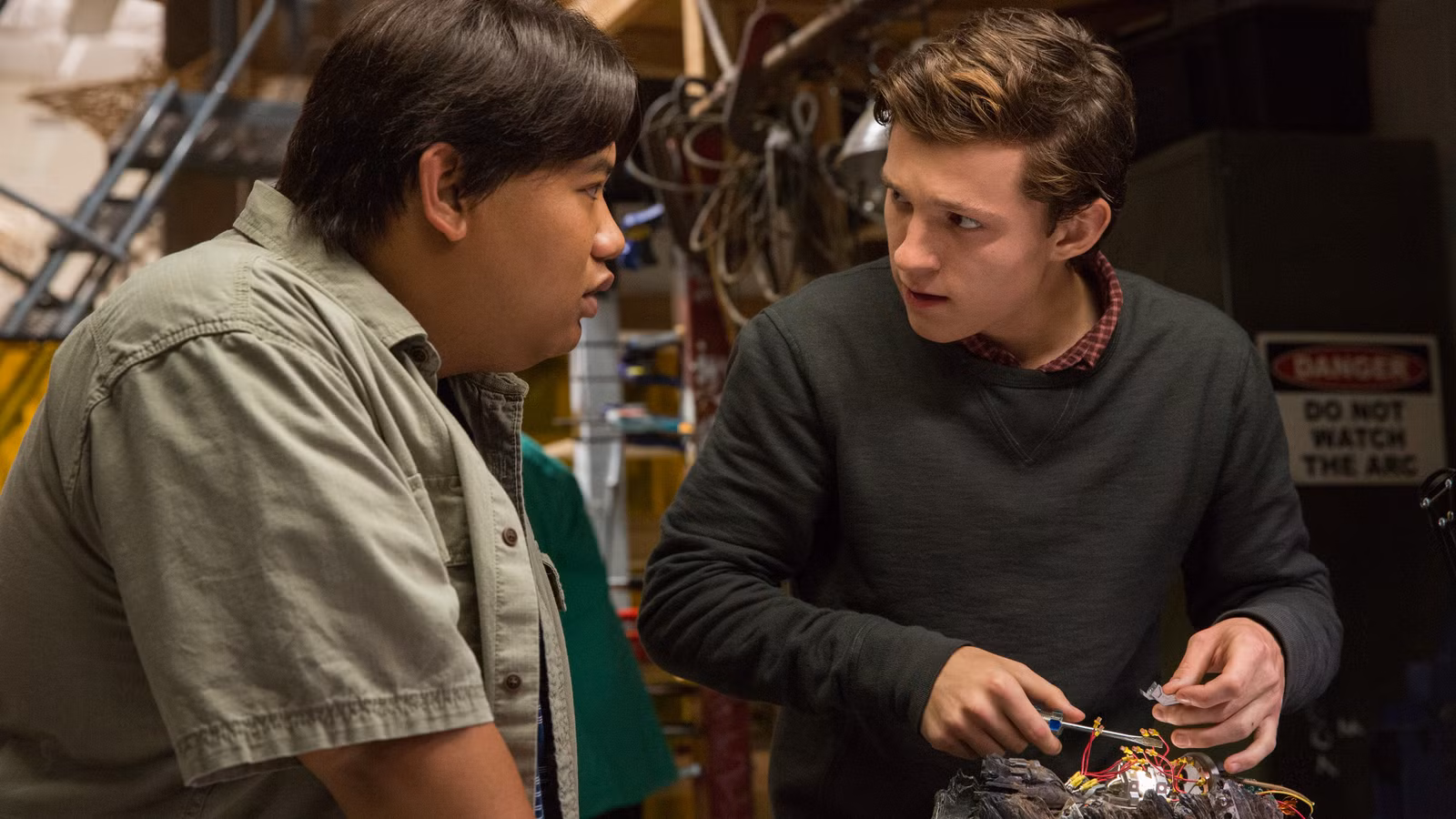 spider_man_homecoming_peter_ned_3840.jpg